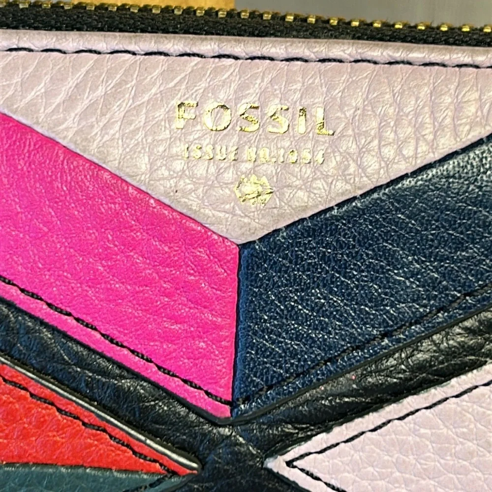 Fossil hardly used leather large wallet